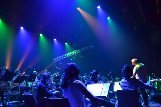 Spectacle de l'orchestre du HangArt au Gentieg